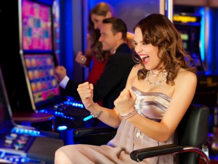 Chasing Jackpots: What You Need to Know If You Prefer High Volatility Slots