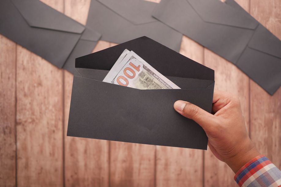 Beyond the Vegastars Welcome Bonus: How Cashback Rewards Work